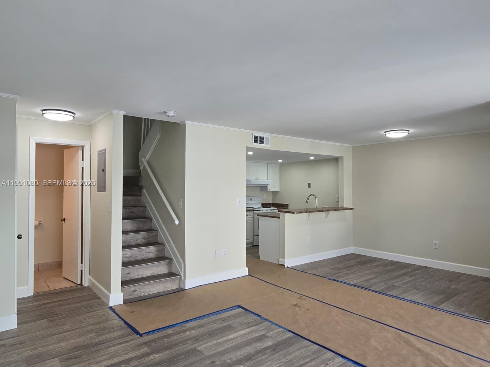 6825 SW 45th Lane 12 — photo 3