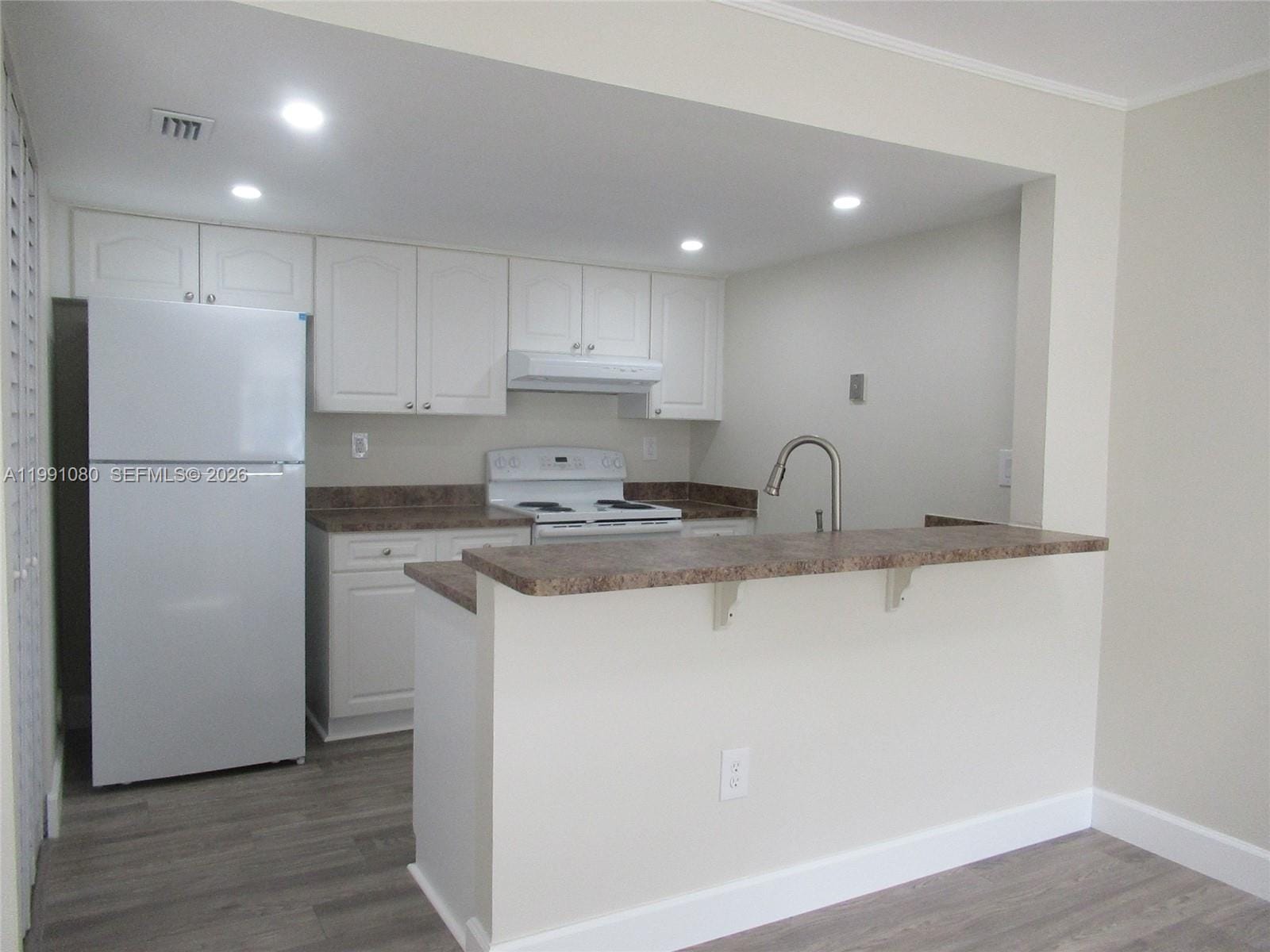 6825 SW 45th Lane 12 — photo 4