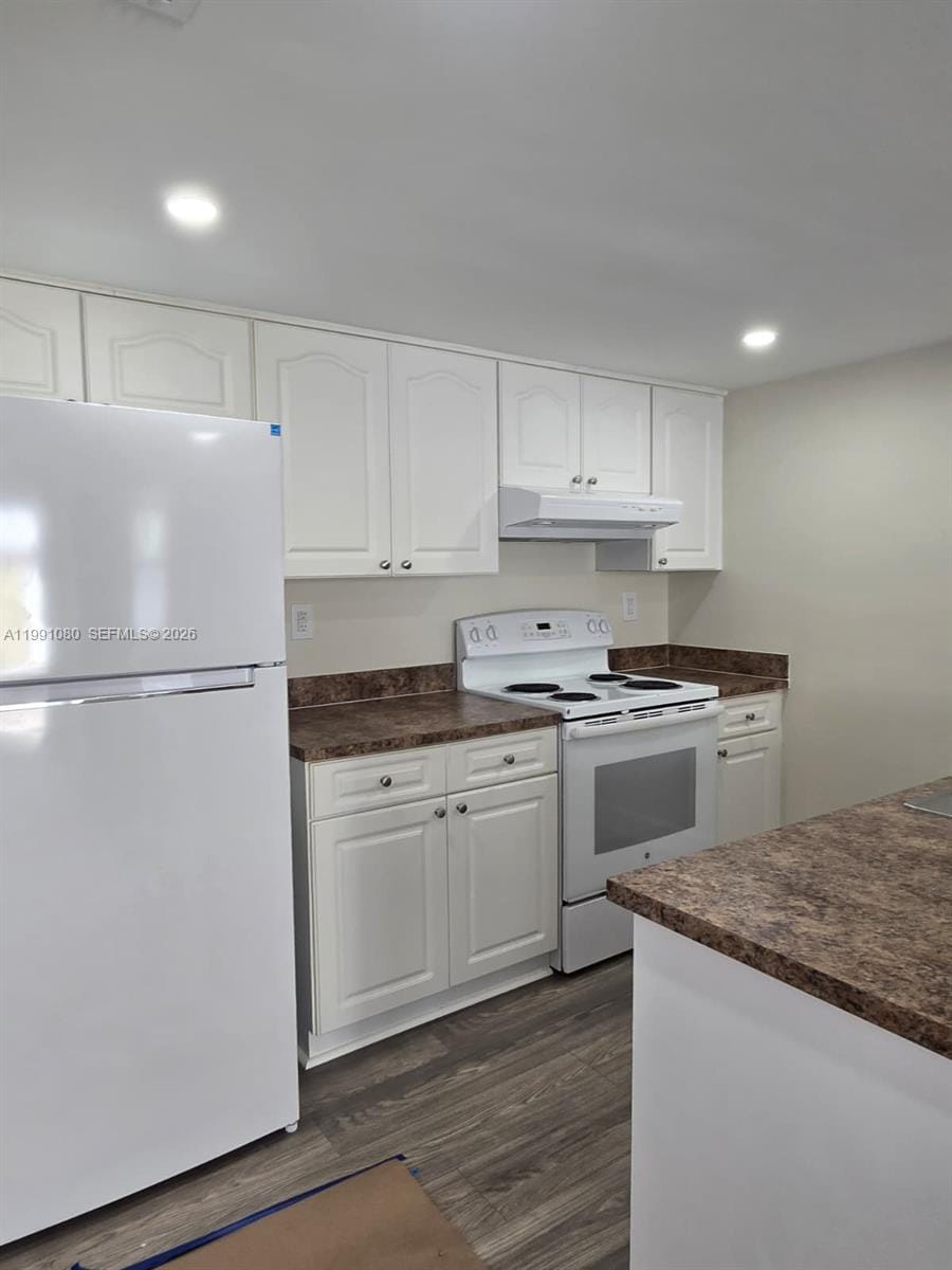 6825 SW 45th Lane 12 — photo 5