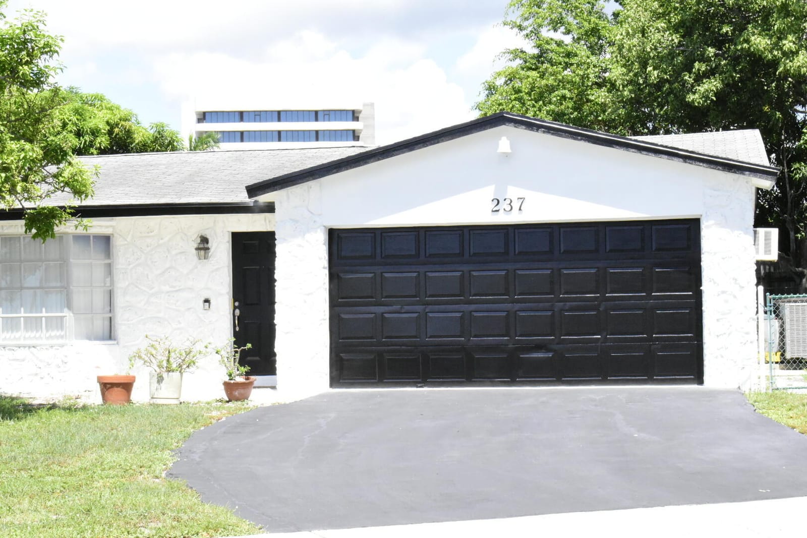 237 Porter Place, West Palm Beach, FL 33409