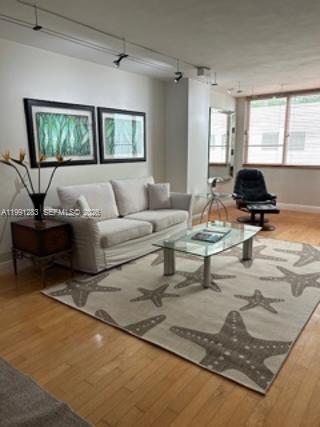 5005 Collins Avenue 423, Miami Beach, FL 33140, Miami Beach