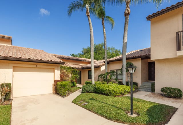 3545 SW Quail Meadow Trail E, sold in Quail Meadow At Martin Downs (Aka Martin Downs Pla, Palm City, FL