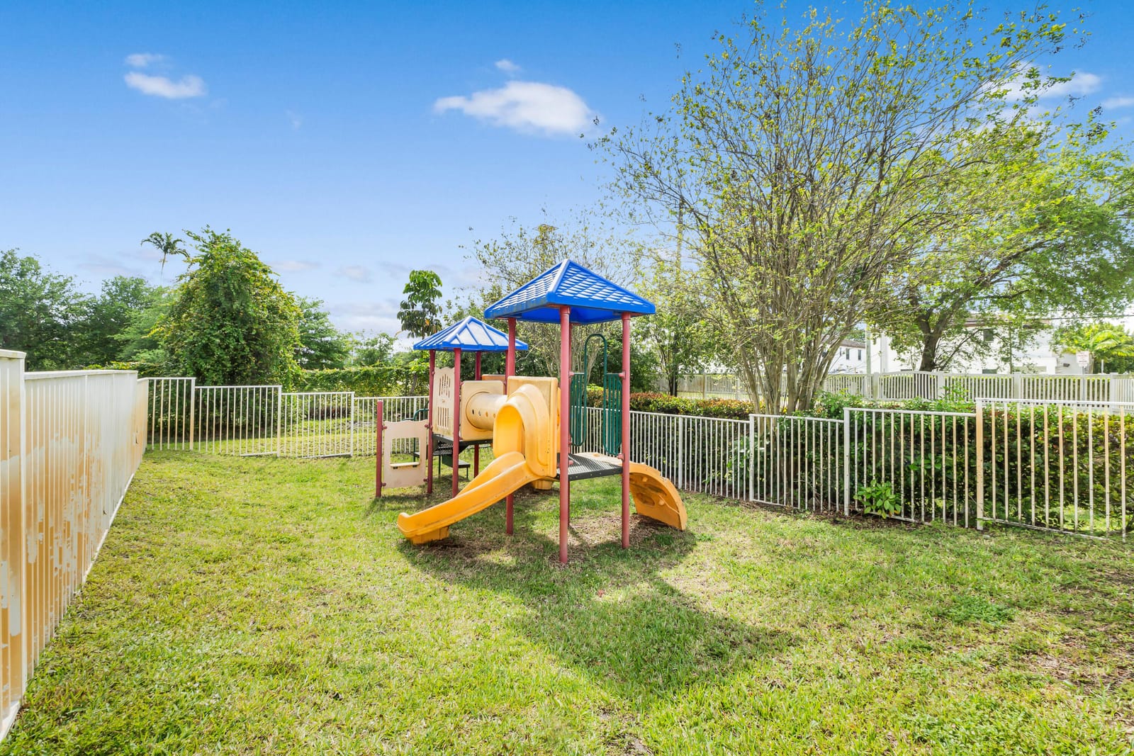 5403 SW 41st Street, Pembroke Park, FL 33023 photo 22