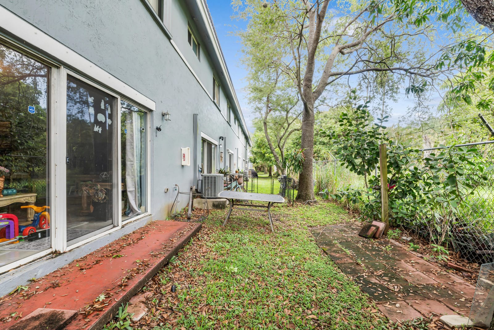 5403 SW 41st Street, Pembroke Park, FL 33023 photo 23