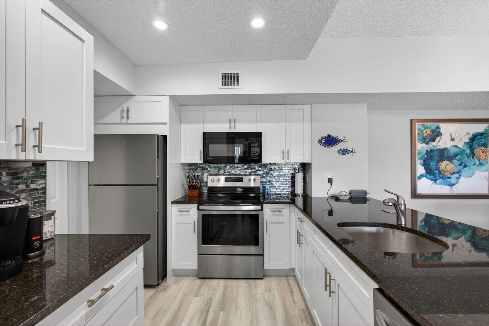 260 Village Boulevard 5303, Tequesta, FL 33469 photo 2