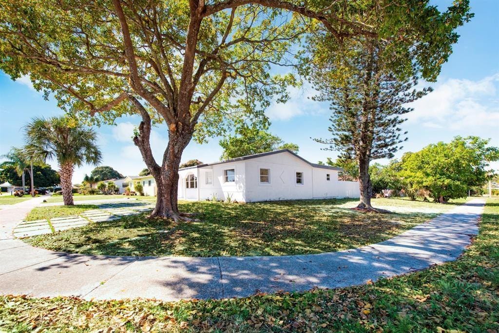 1031 SW 6th Way, Deerfield Beach, FL 33441 photo 2
