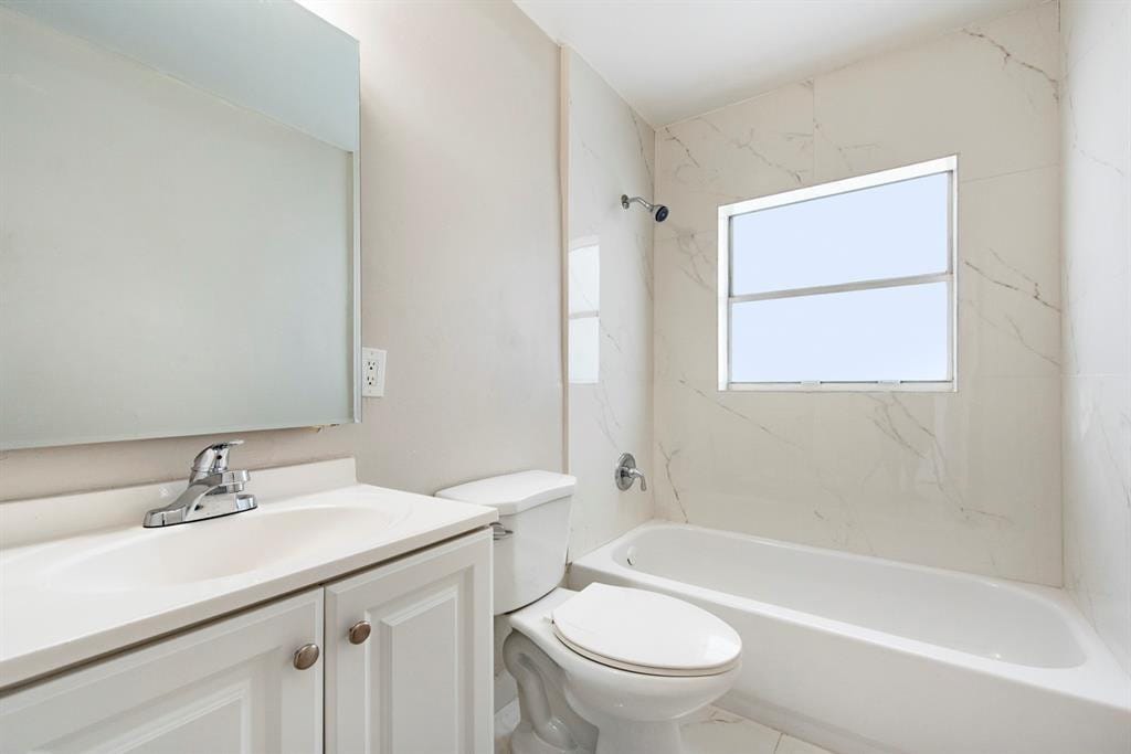 1031 SW 6th Way, Deerfield Beach, FL 33441 photo 16