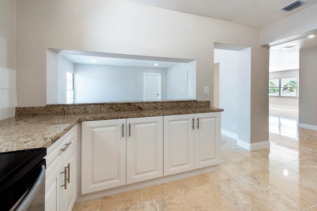 1031 SW 6th Way, Deerfield Beach, FL 33441 photo 9