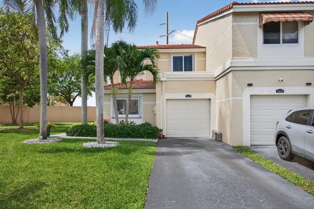 3447 Deer Creek Palladian Circle, sold in Verona AT Deer Creek, Deerfield Beach, FL