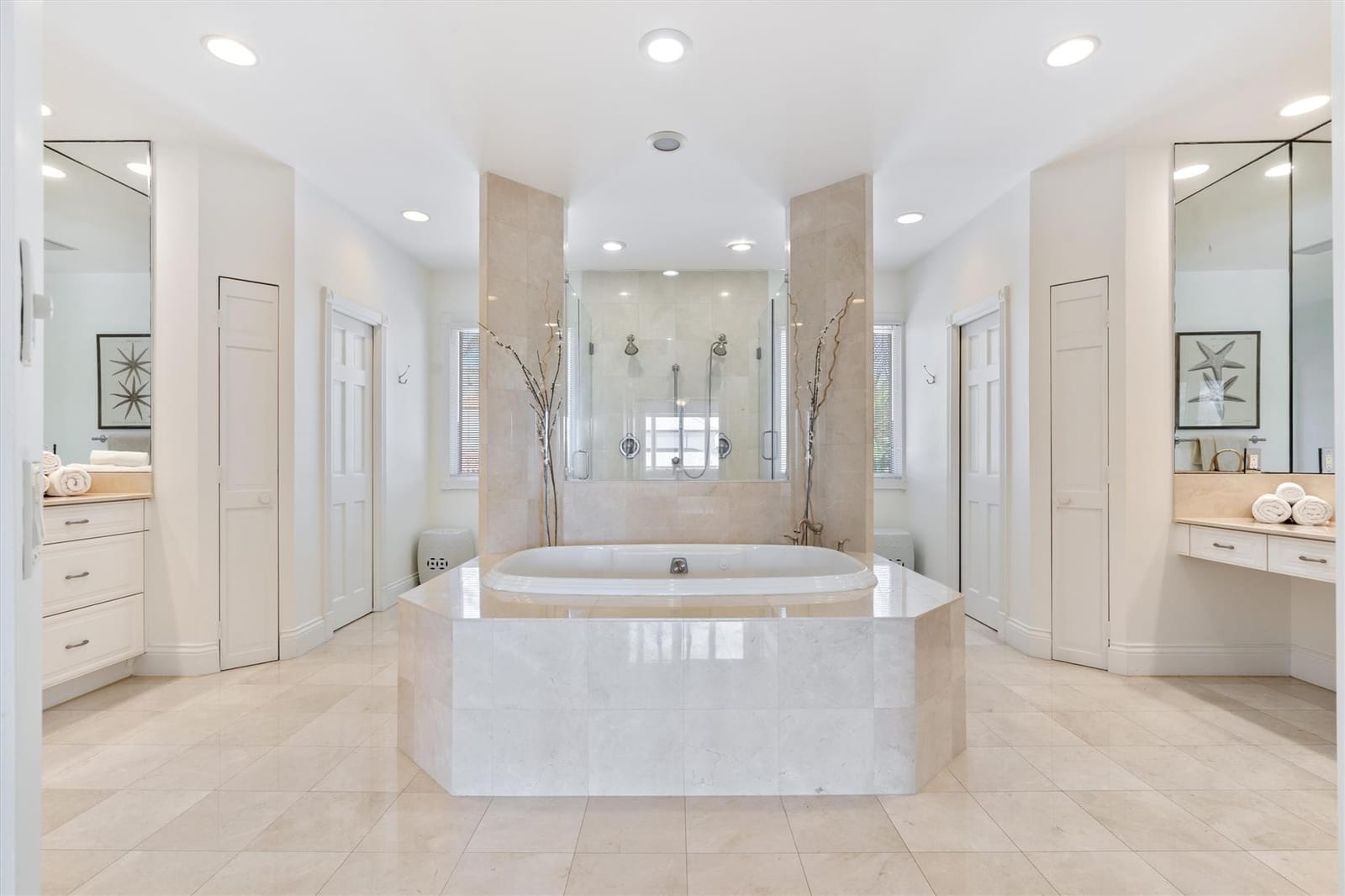 703 Royal Plaza Drive — photo 12