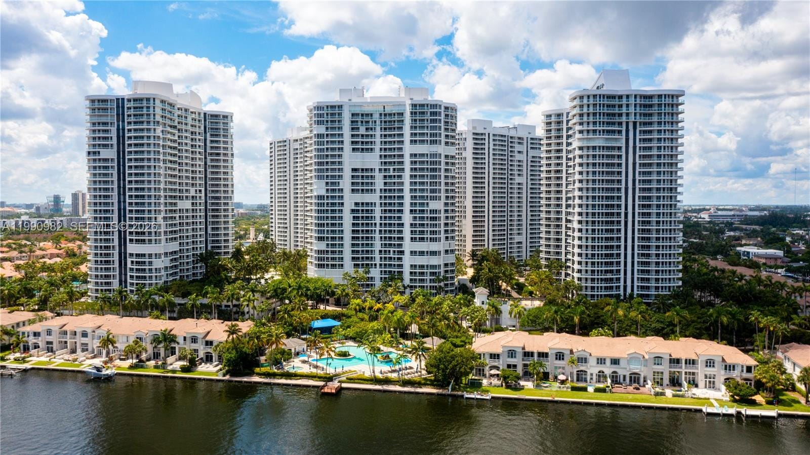 21050 Point Place 401, Aventura, FL 33180 photo 2