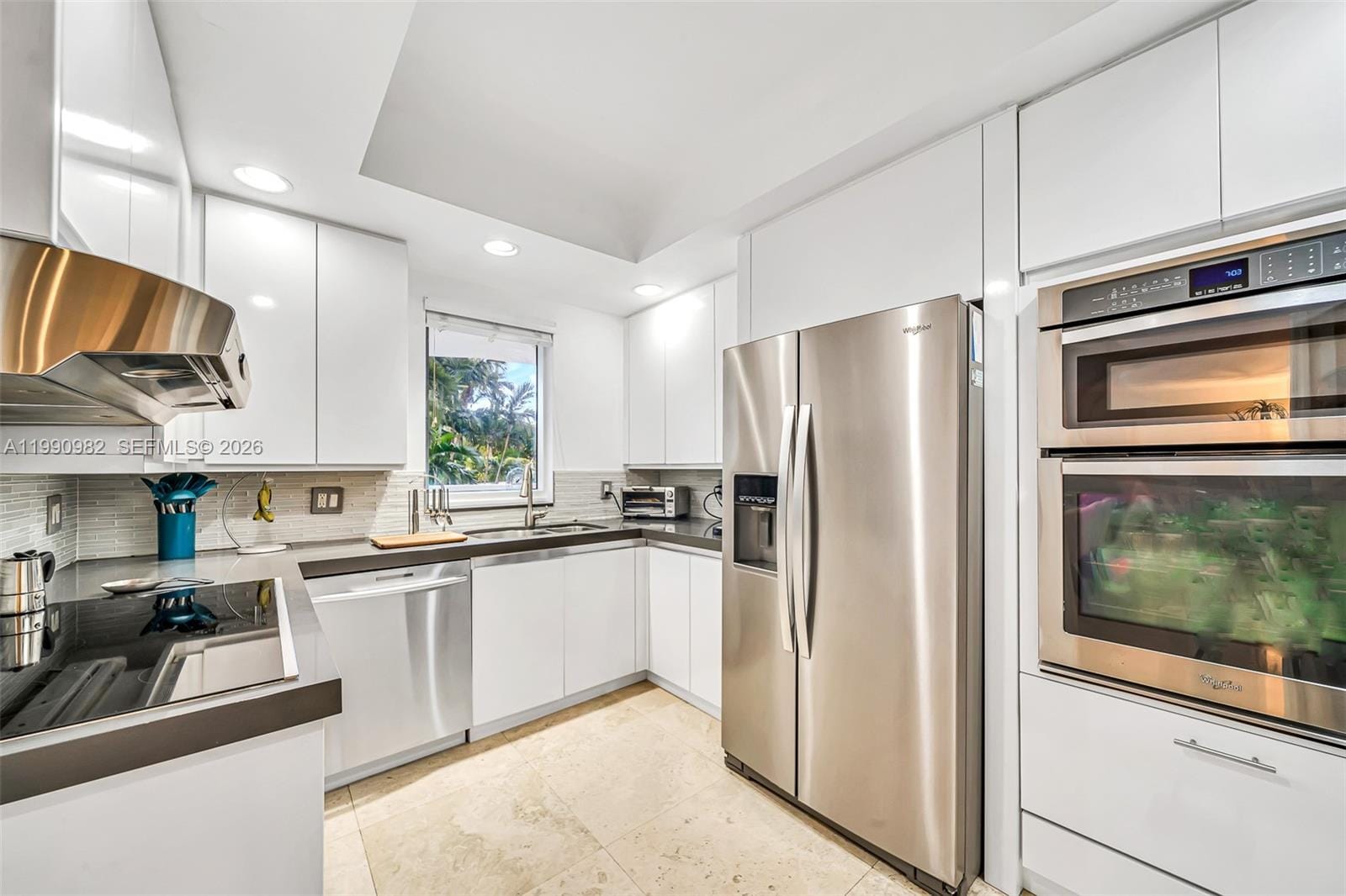 21050 Point Place 401, Aventura, FL 33180 photo 16