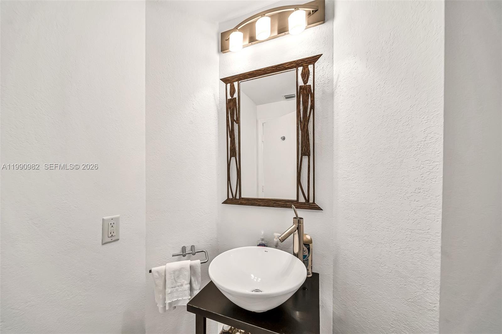 21050 Point Place 401, Aventura, FL 33180 photo 25