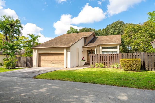 13560 SW 108th St Circle N, sold in Crossings Sec 4 The, Miami, FL