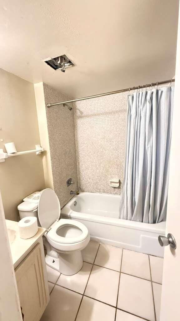 105 Royal Park Drive 3a, Oakland Park, FL 33309 photo 9
