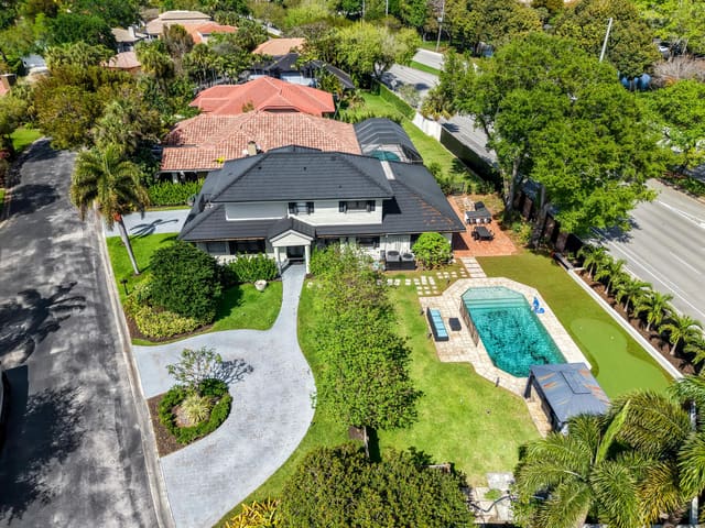 850 SW 87th Terrace, sold in Jacaranda Cove, Plantation, FL
