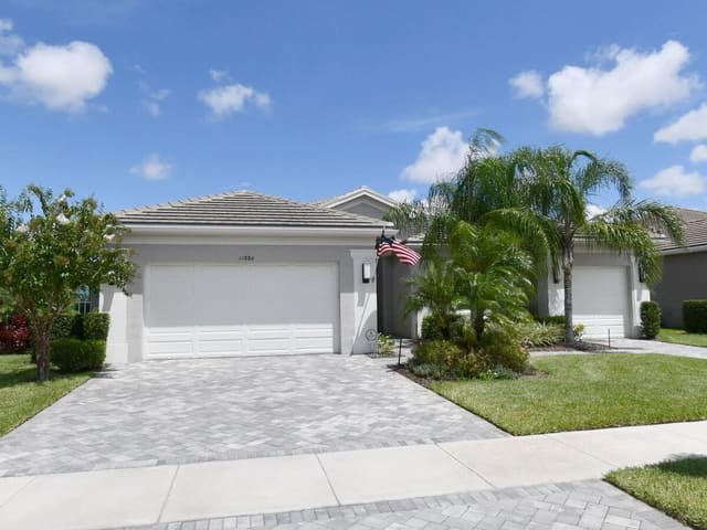 11886 SW Sailfish Isles Way, sold in Riverland Parcel A - Plat Ten, Port St Lucie, FL