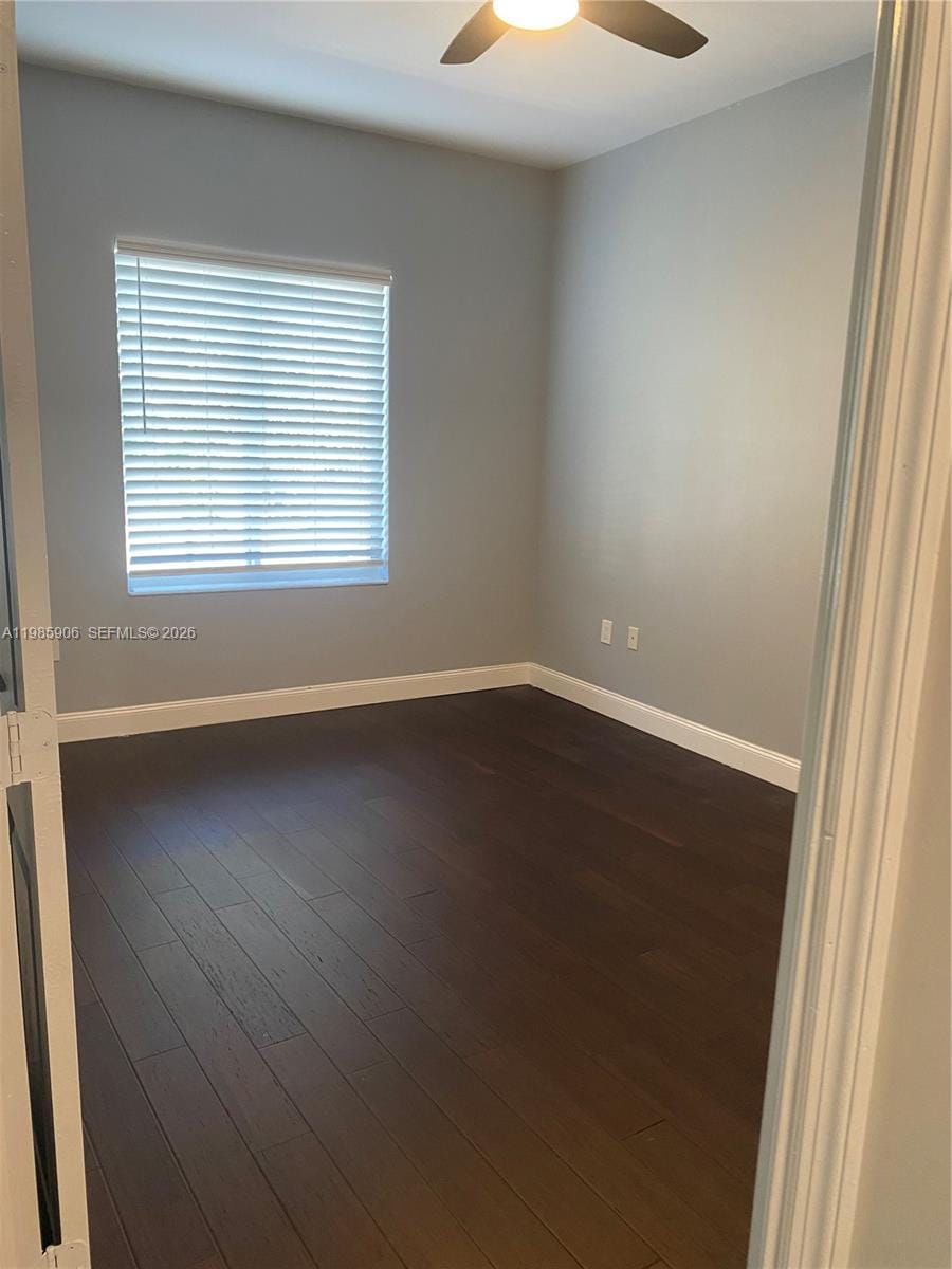 2706 NE 30th Place 2706 — photo 9