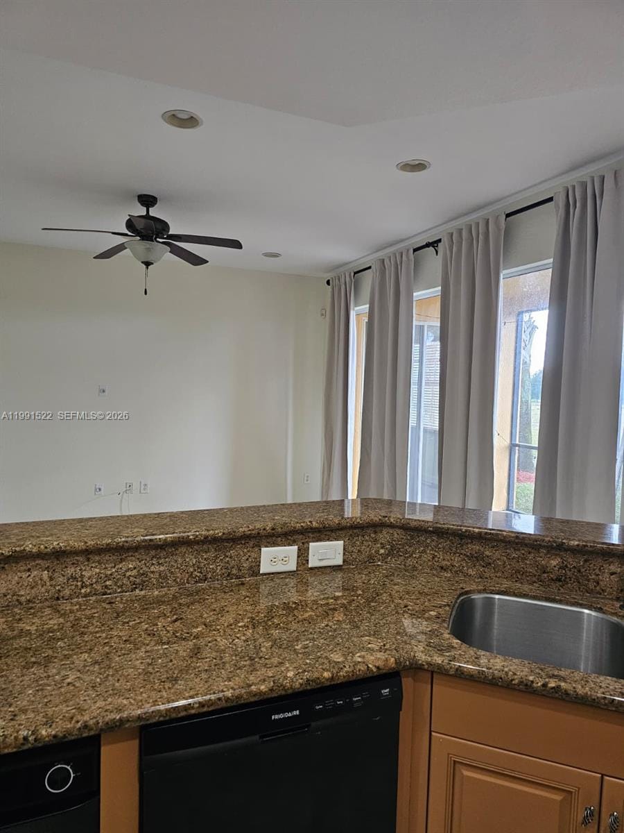 8255 NW 128th Lane 19-C, Parkland, FL 33076 photo 3