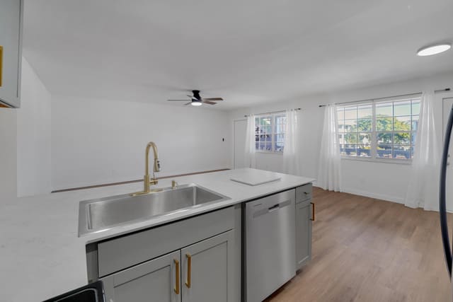 5203 NE 24th Terrace B207, Fort Lauderdale, FL 33308