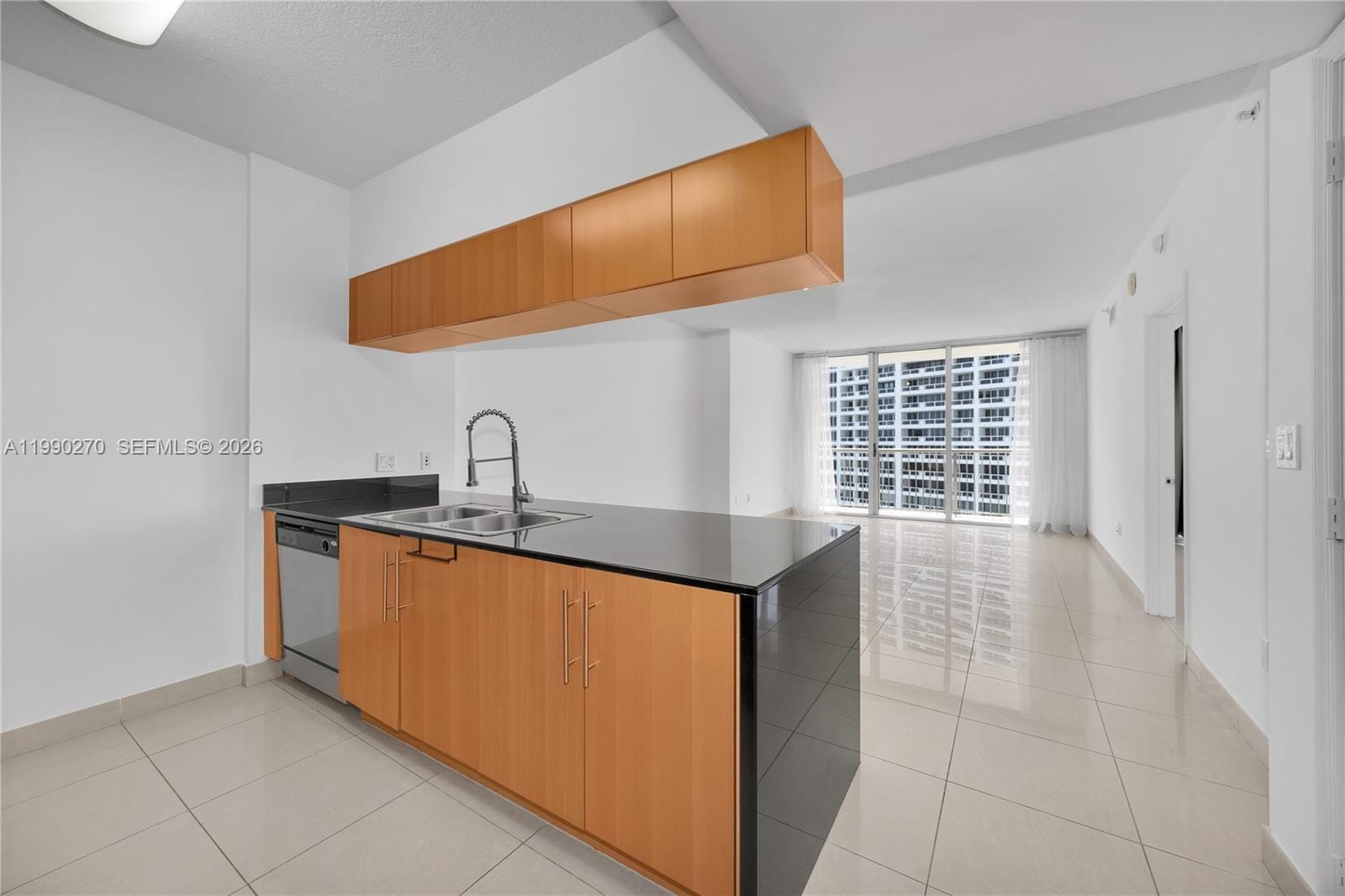 1750 N Bayshore Drive 2804, Miami, FL 33132 photo 2