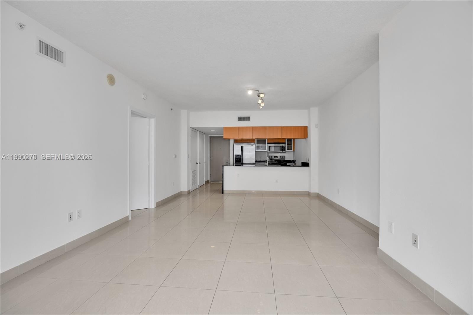 1750 N Bayshore Drive 2804, Miami, FL 33132 photo 9