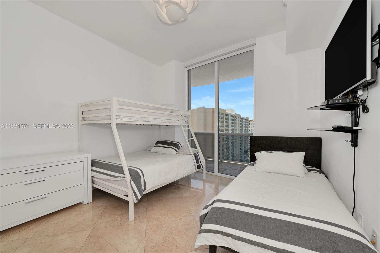 16001 Collins Avenue 1005, Sunny Isles Beach, FL 33160 photo 18