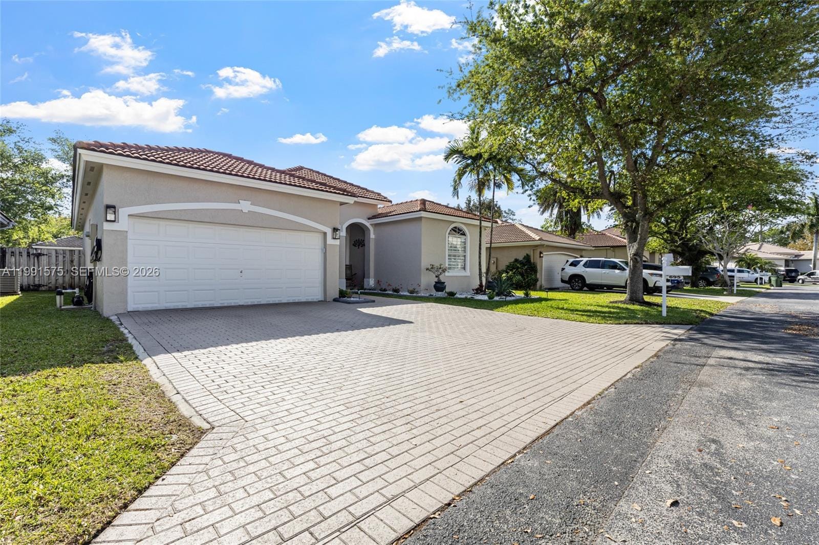 695 SE 30th Drive, Homestead, FL 33033 photo 2