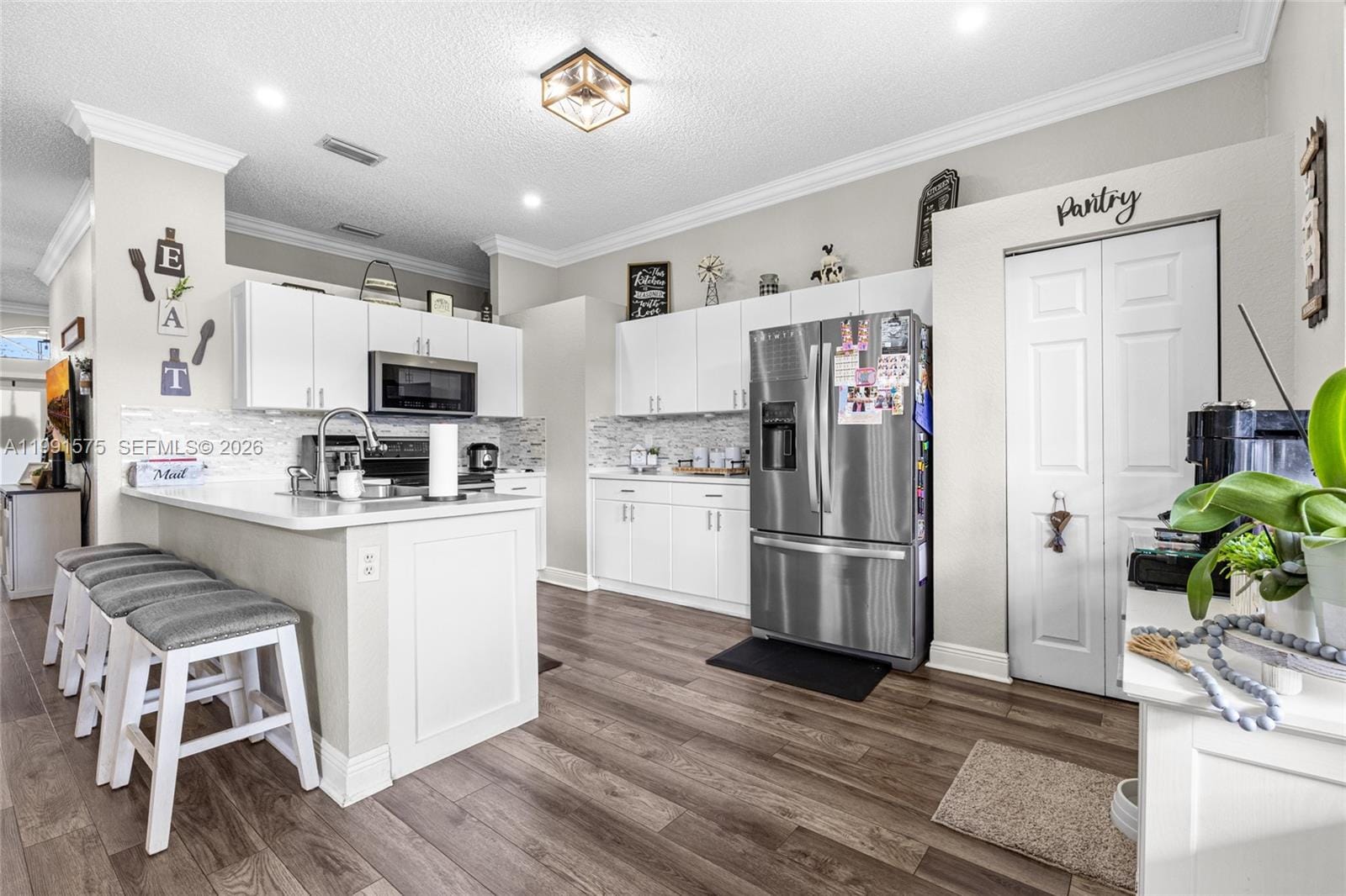 695 SE 30th Drive, Homestead, FL 33033 photo 11