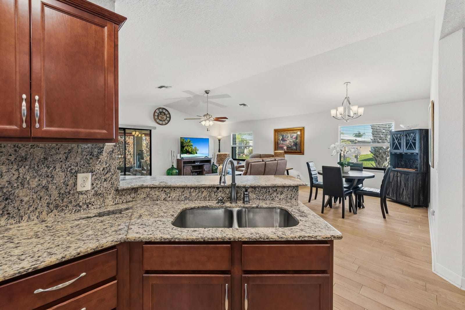 6700 Dulce Real Avenue — photo 8