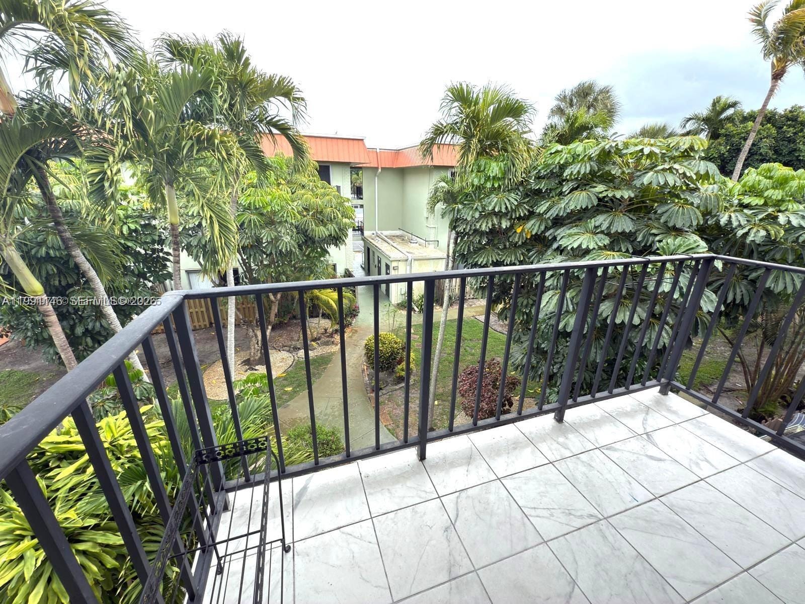 805 W Oakland Park Boulevard D19 — photo 2