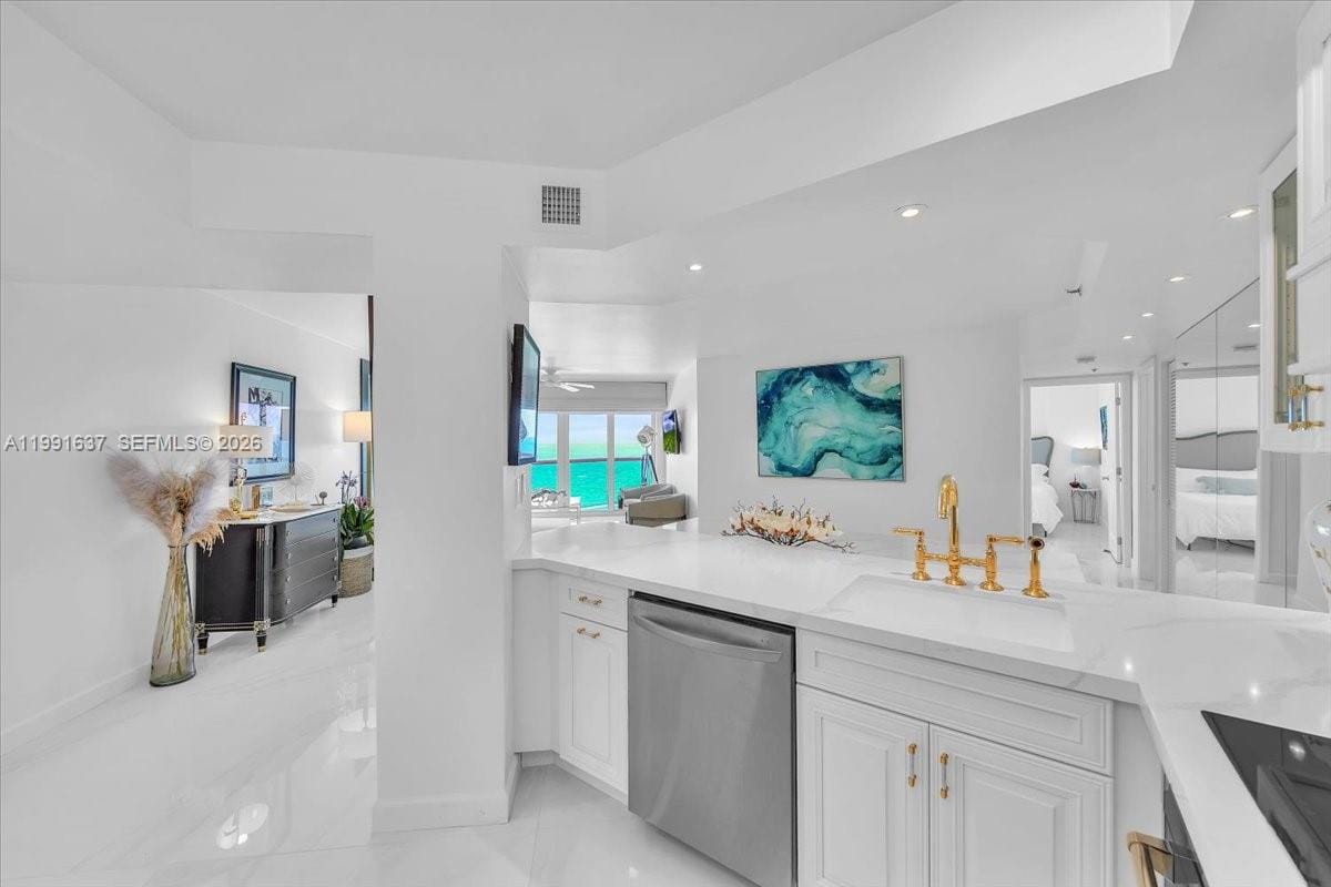 6767 Collins Avenue 1110, Miami Beach, FL 33141 photo 13