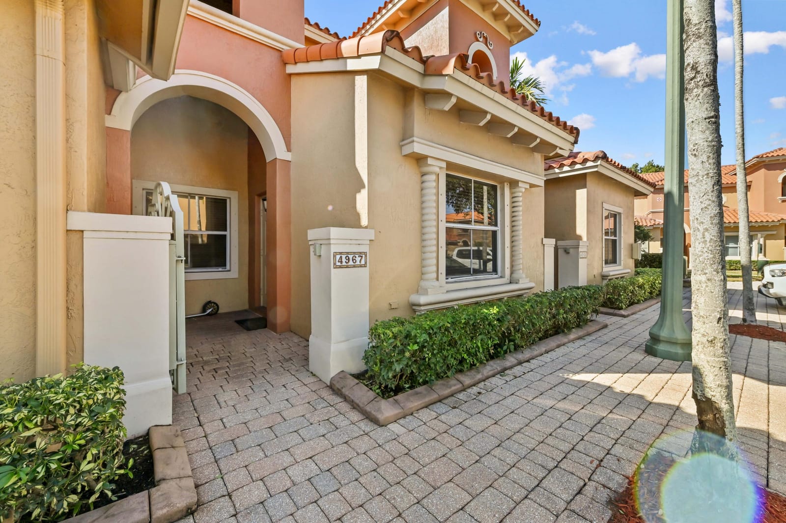 4967 Tradewinds Terrace 605, Fort Lauderdale, FL 33312