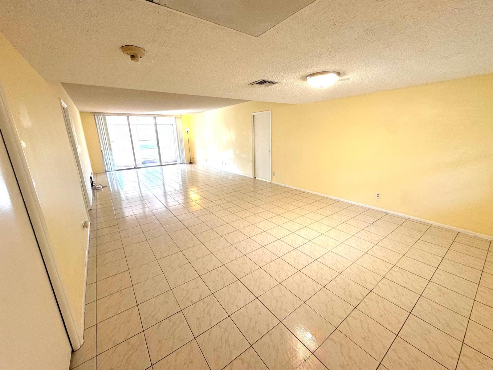 901 Cypress Terrace 103 — photo 2