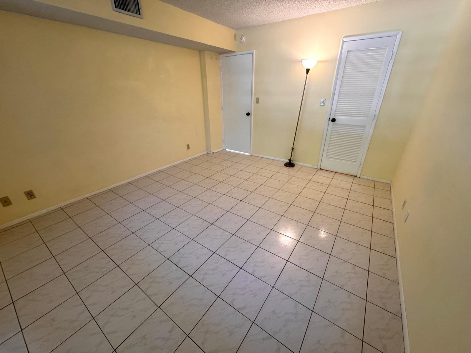 901 Cypress Terrace 103, Pompano Beach, FL 33069 photo 18