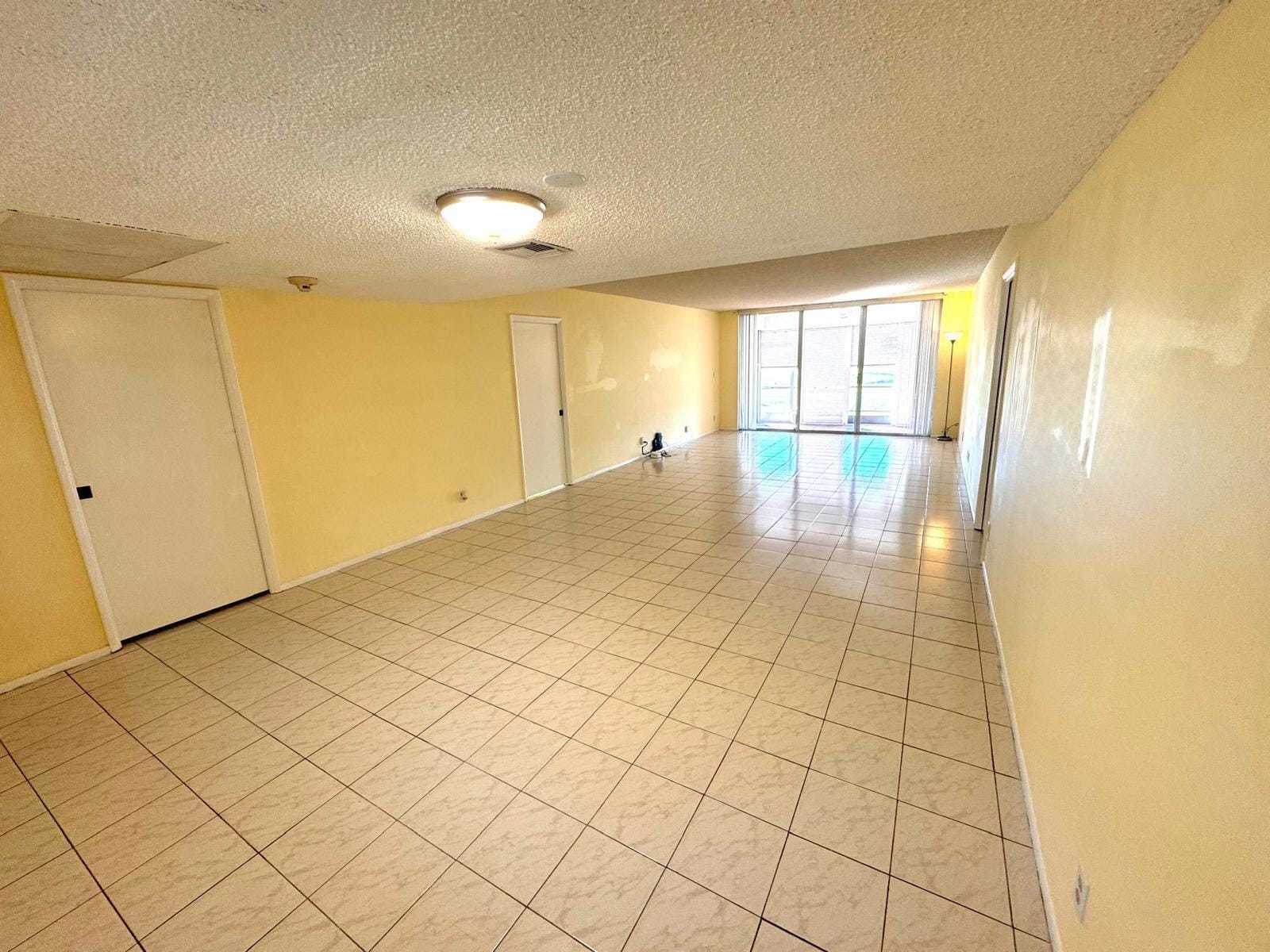 901 Cypress Terrace 103 — photo 3