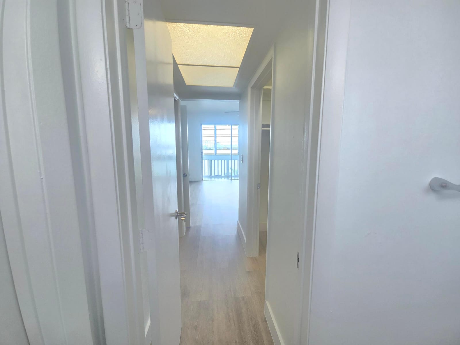 18555 NE 14th Avenue 709, Miami, FL 33179 photo 16