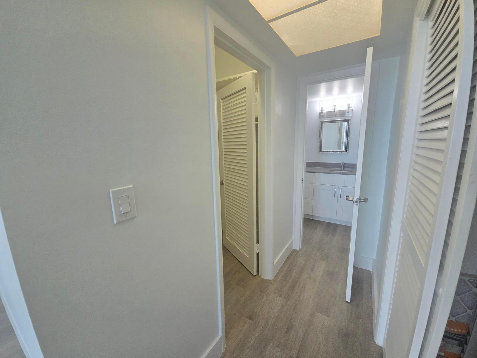 18555 NE 14th Avenue 709, Miami, FL 33179 photo 18