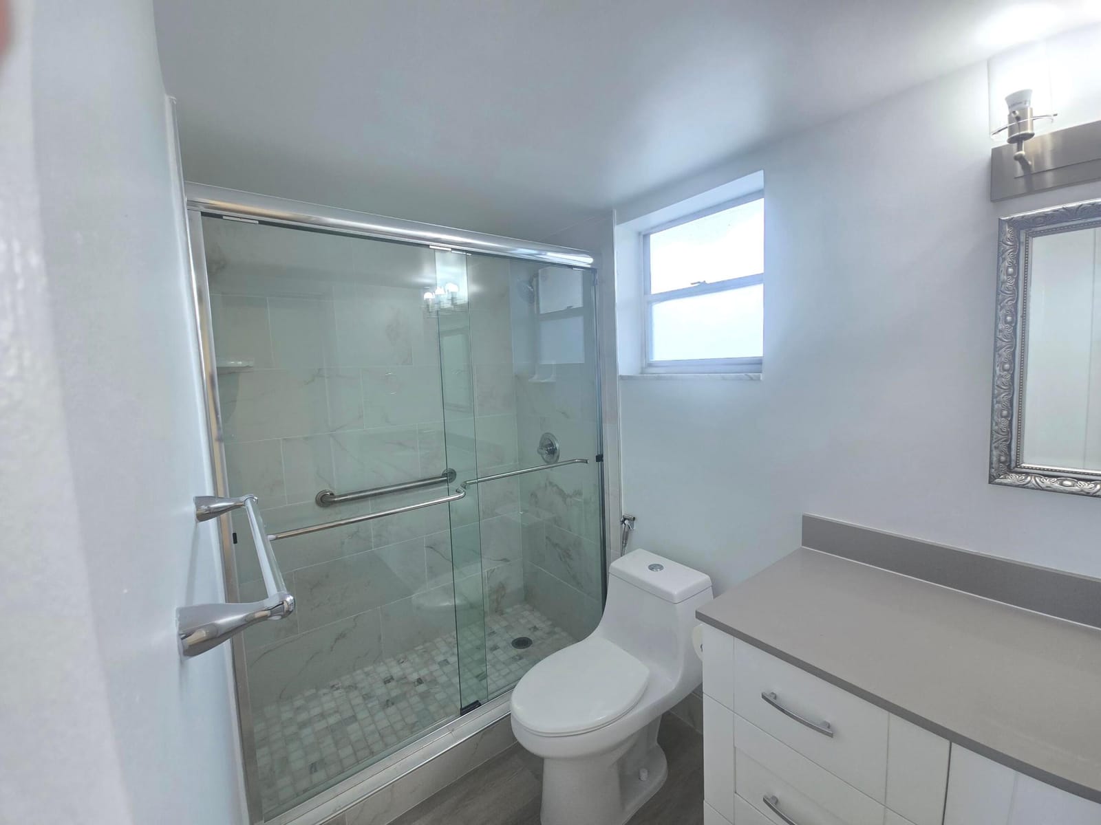 18555 NE 14th Avenue 709, Miami, FL 33179 photo 22