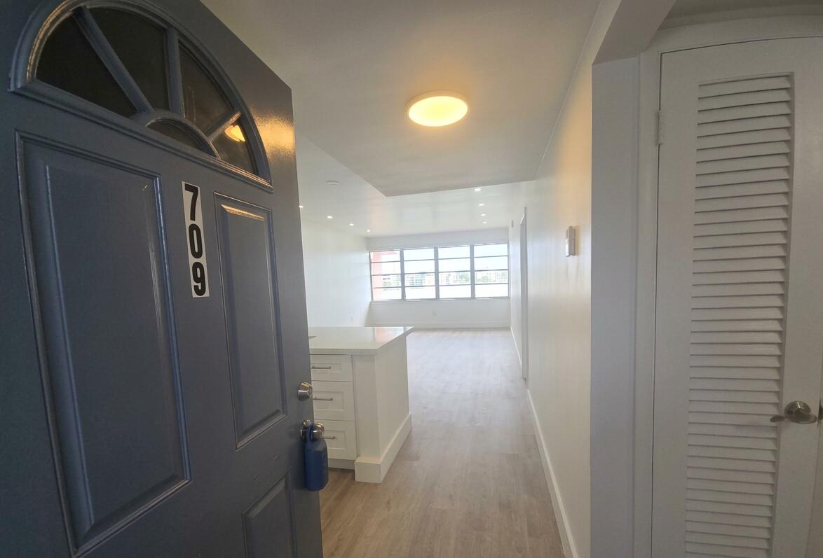 18555 NE 14th Avenue 709, Miami, FL 33179, Miami