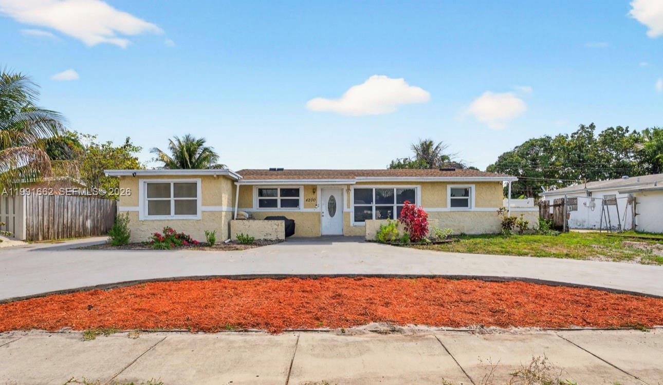 4200 NE 4th Avenue, Deerfield Beach, FL 33064 photo 2