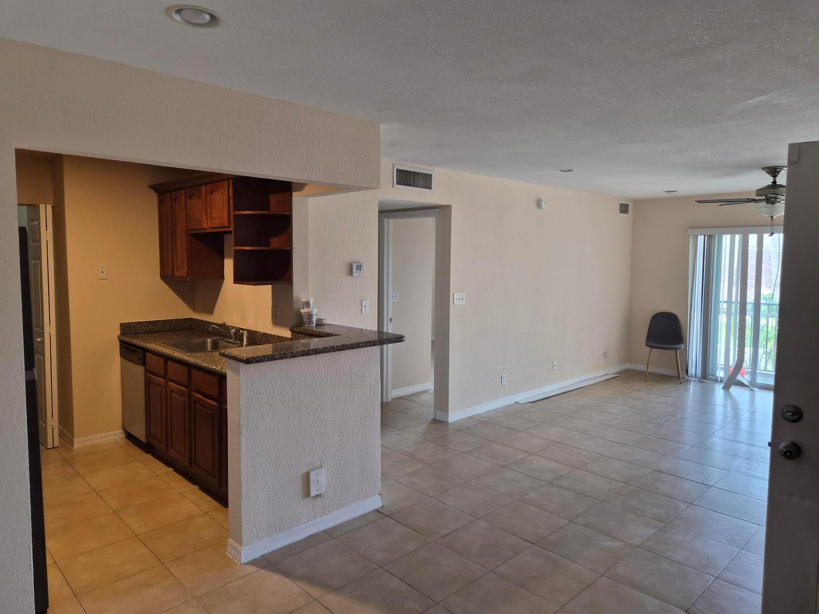 2810 NW 55th Avenue 2a — photo 11
