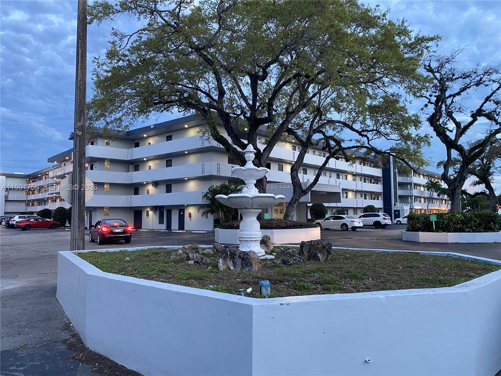 443 NE 195th Street 436, Miami, FL 33179, Miami