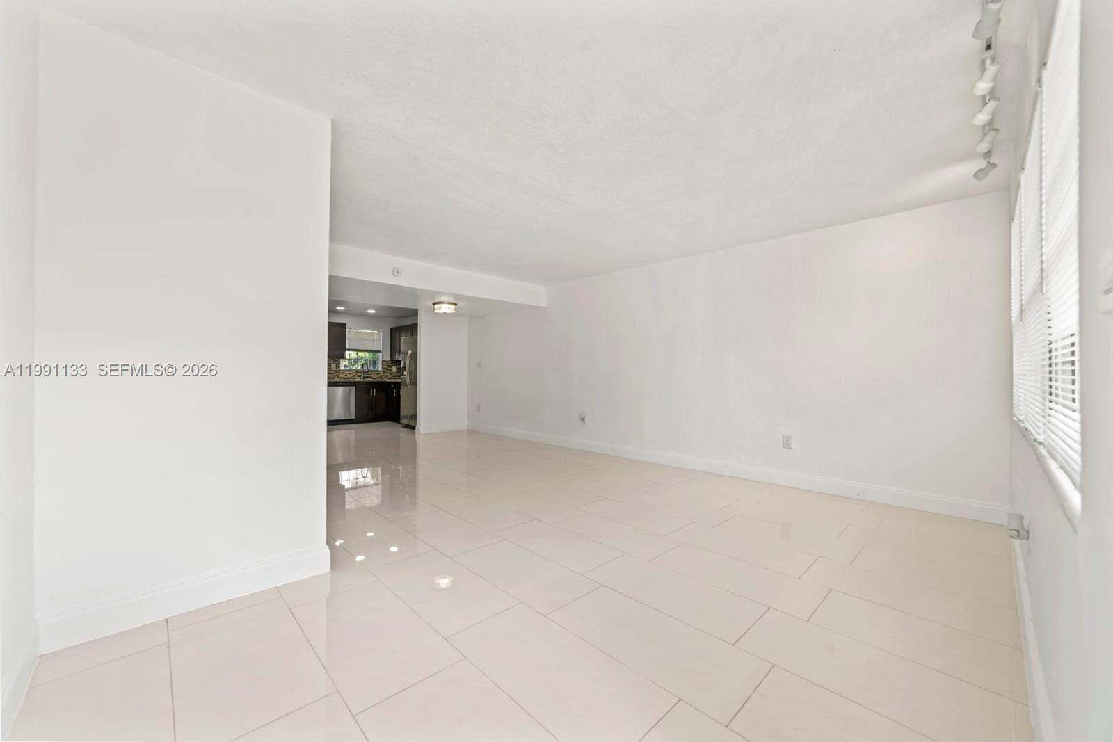 1560 NE 151st Street 103 — photo 3