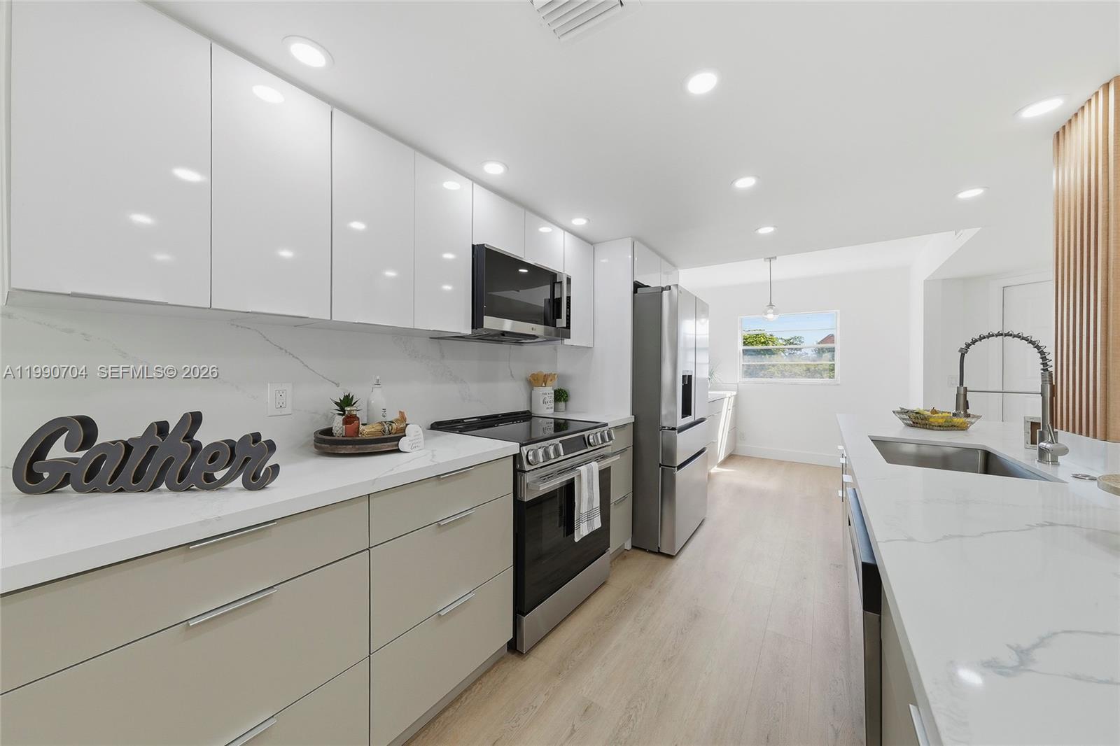800 SW 125th Way 312O, Pembroke Pines, FL 33027, Pembroke Pines