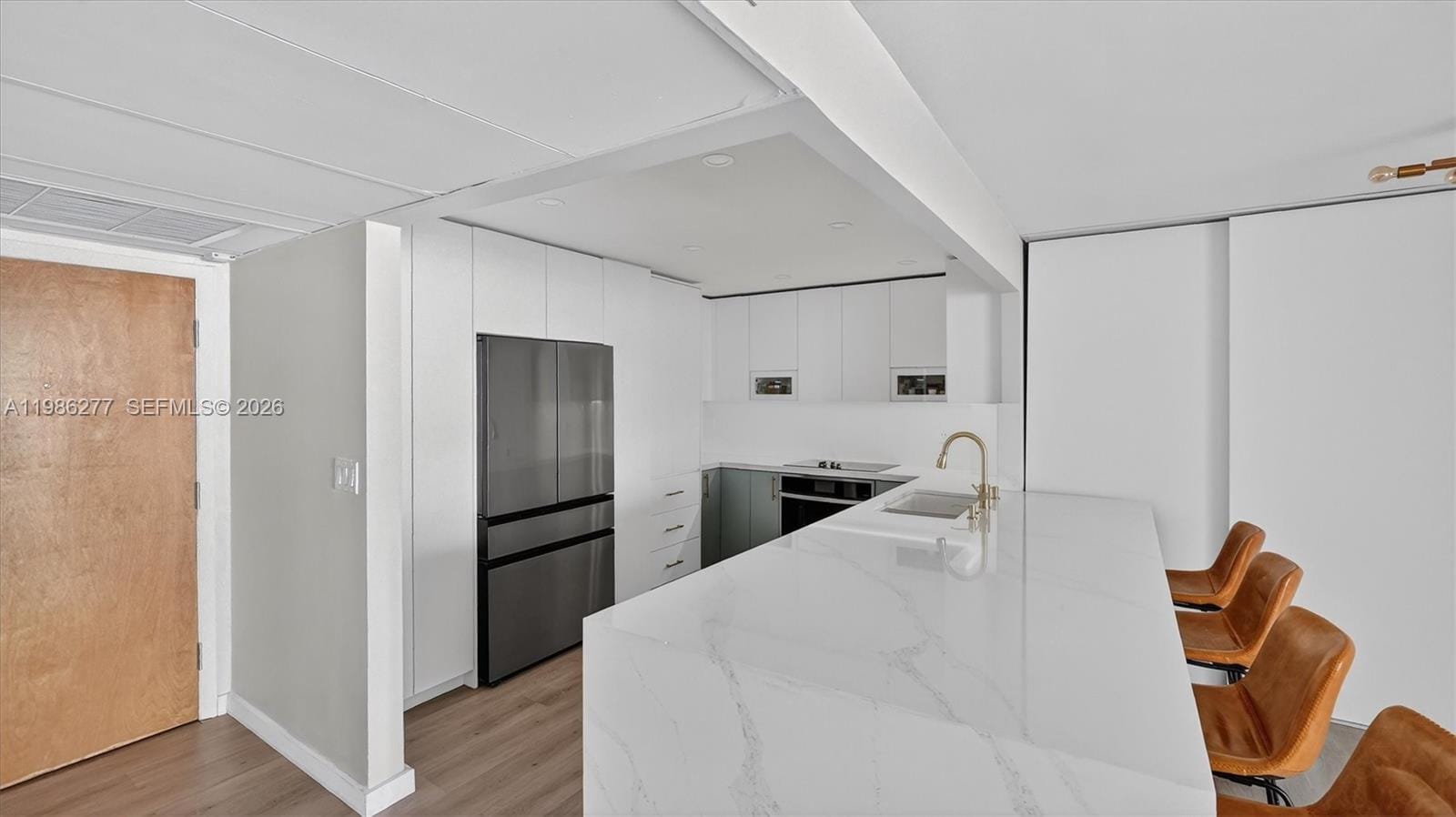 6450 Collins Avenue 903 — photo 11