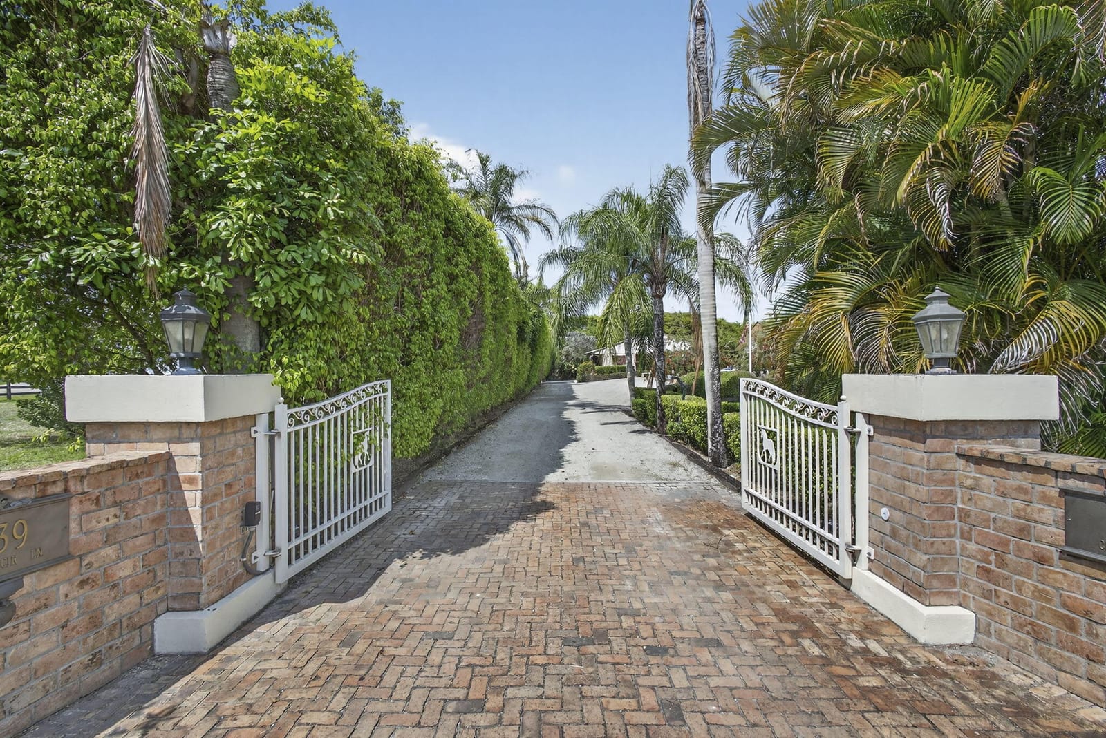 739 Cindy Circle Lane, Wellington, FL 33414 photo 2