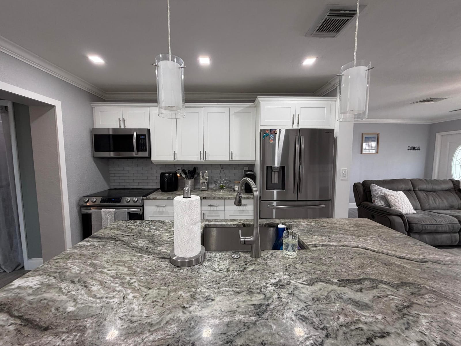 709 Caddie Place, West Palm Beach, FL 33409 photo 8