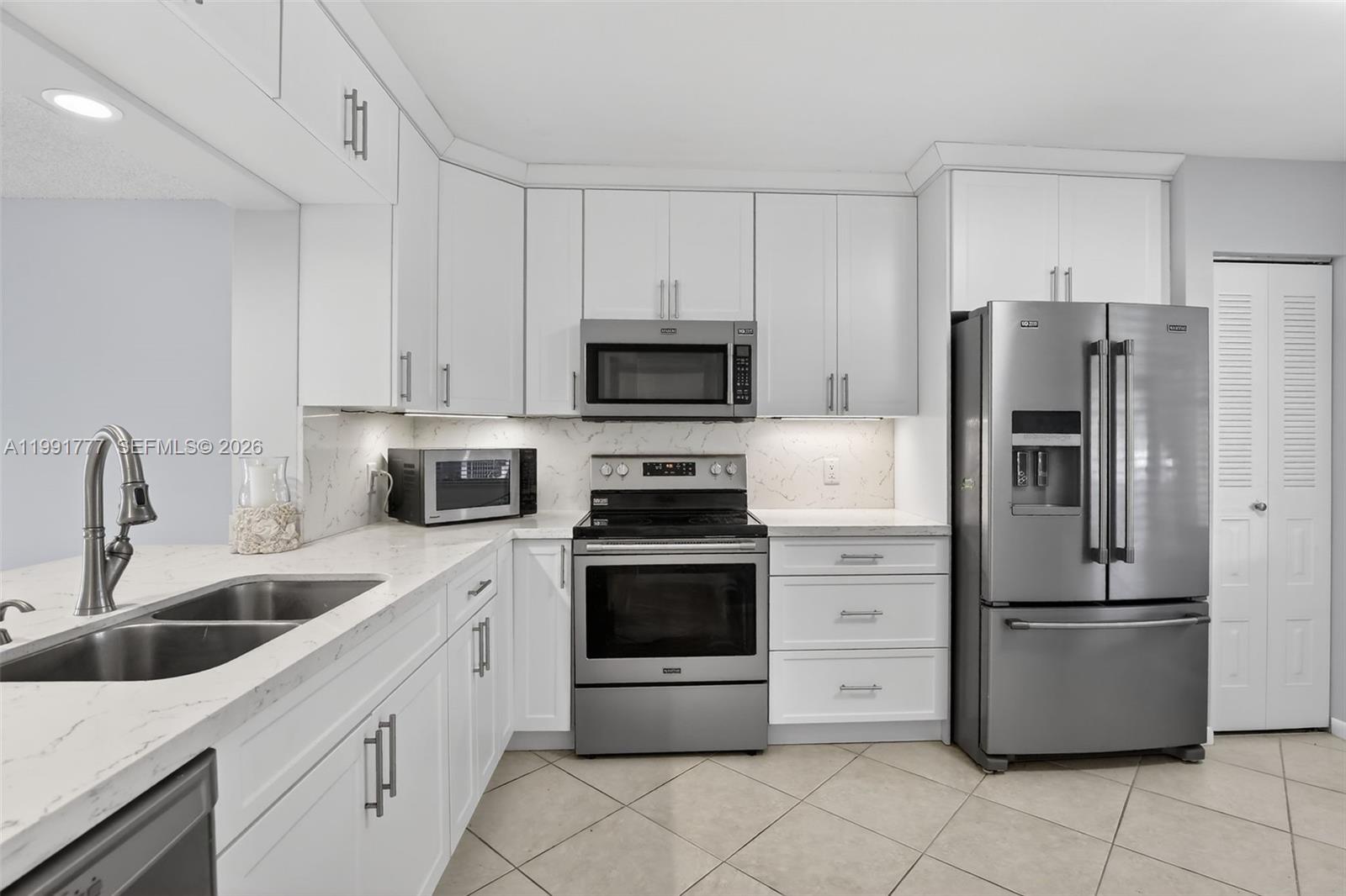 901 SW 128th Terrace 102A, Pembroke Pines, FL 33027, Pembroke Pines