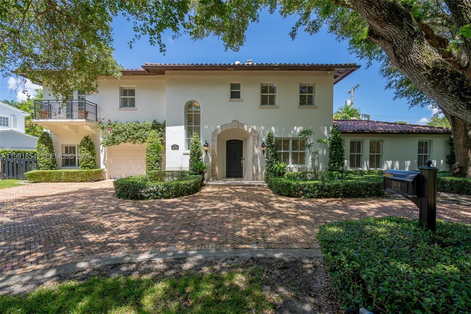 3919 Granada Boulevard, Coral Gables, FL 33134 photo 2